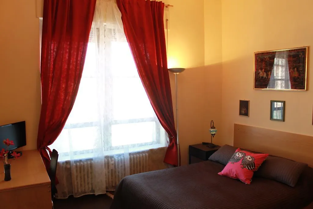 Lupa Rome Bed & Breakfast