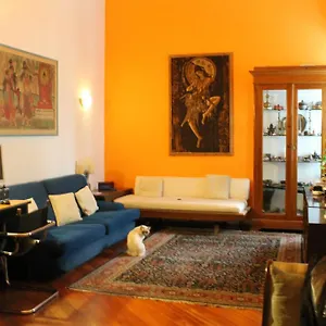 Alojamento de Acomodação e Pequeno-almoço B&b&courtesy, Roma